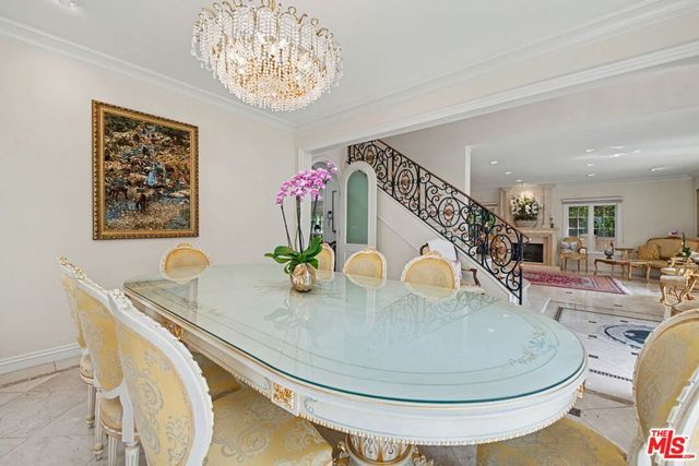 204 Foothill Road, Beverly Hills, CA 90210
