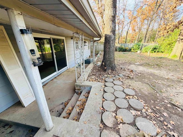 5 Delray Drive, Little Rock, AR 72227