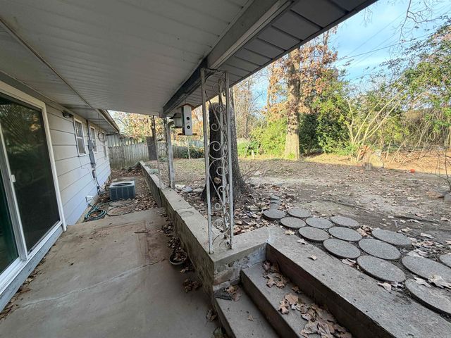 5 Delray Drive, Little Rock, AR 72227