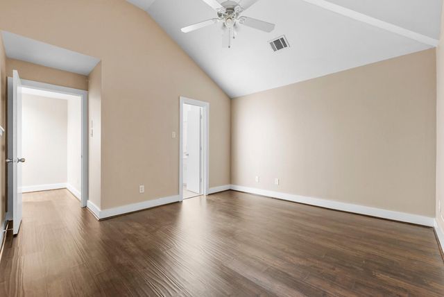 3501 Link Valley Drive 102, Houston, TX 77025