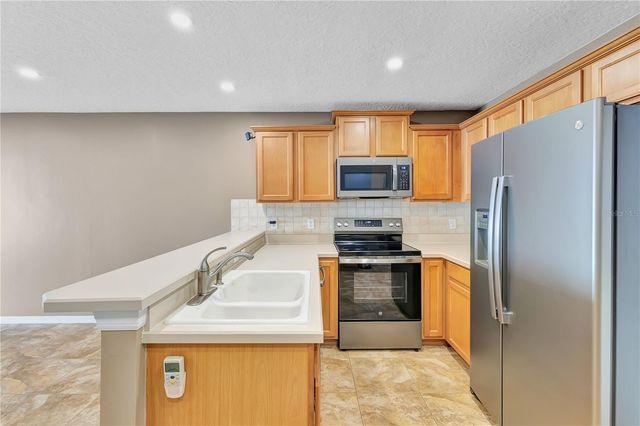 942 COQUINA ROCK STREET, Orlando, FL 32828