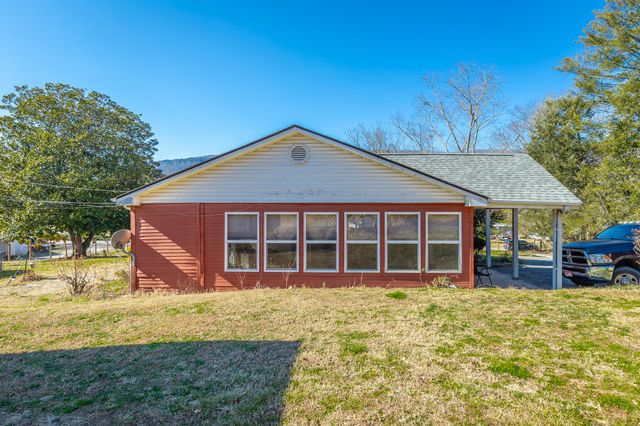 746 Maple Street, Whitwell, TN 37397