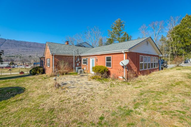 746 Maple Street, Whitwell, TN 37397