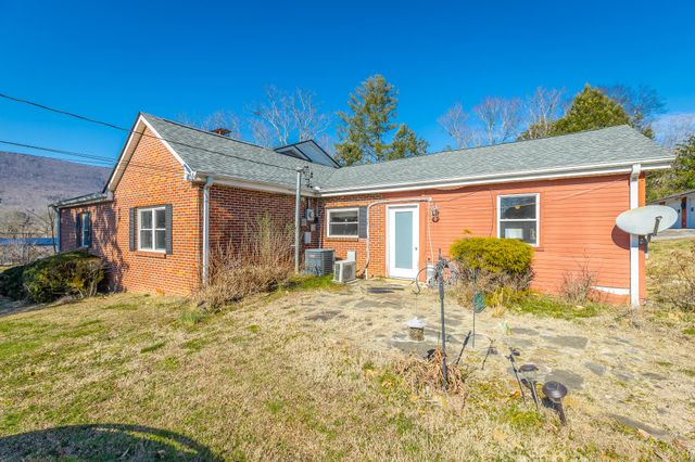 746 Maple Street, Whitwell, TN 37397