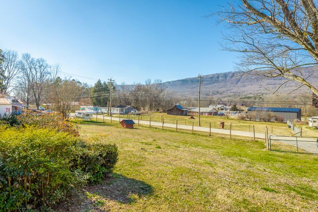 746 Maple Street, Whitwell, TN 37397