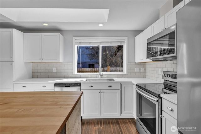 607 Bathke Ave, Enumclaw, WA 98022