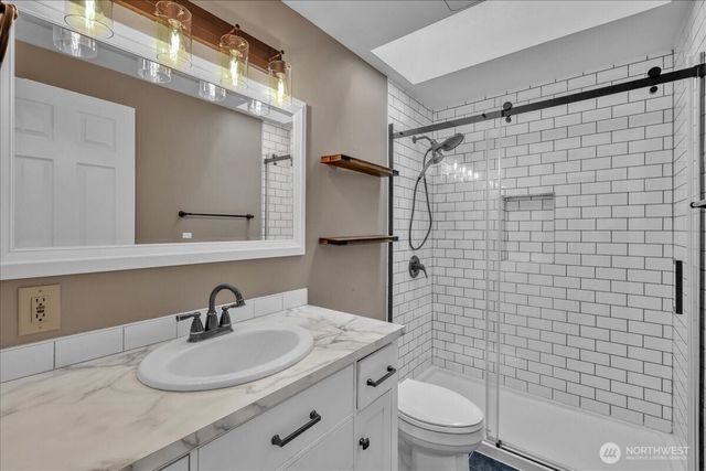 607 Bathke Ave, Enumclaw, WA 98022