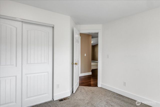 607 Bathke Ave, Enumclaw, WA 98022