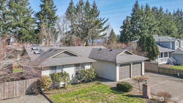 607 Bathke Ave, Enumclaw, WA 98022