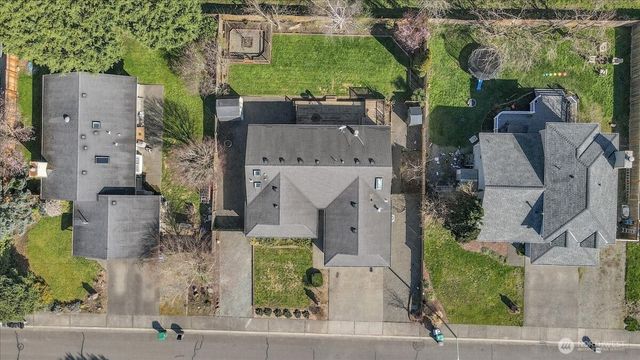 607 Bathke Ave, Enumclaw, WA 98022