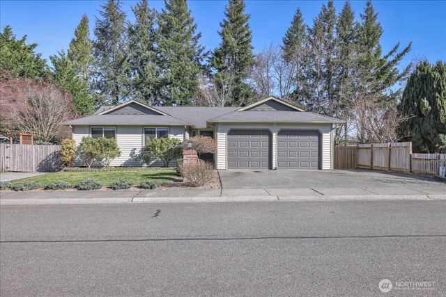 607 Bathke Ave, Enumclaw, WA 98022