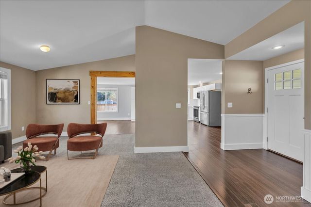 607 Bathke Ave, Enumclaw, WA 98022