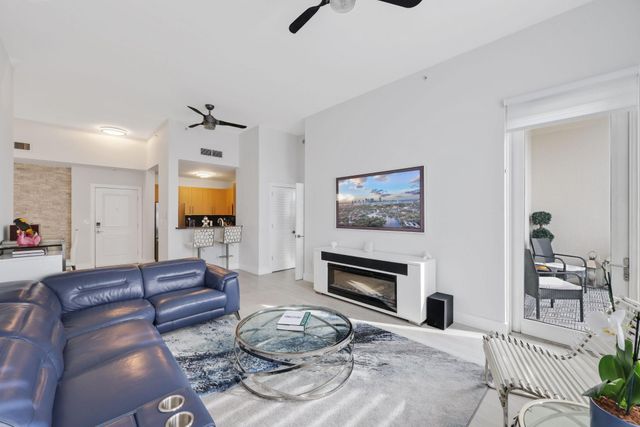 511 SE 5th Ave 2412, Fort Lauderdale, FL 33301