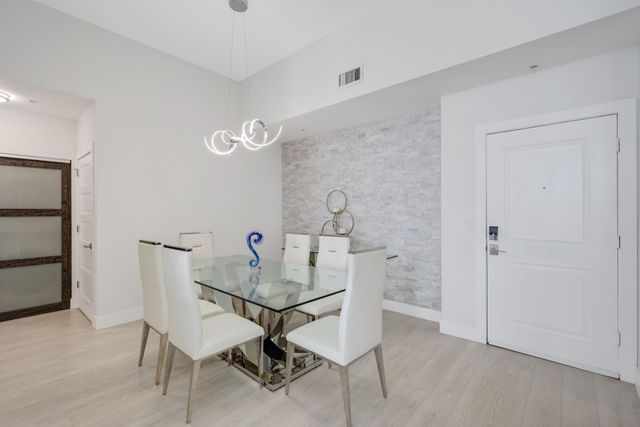 511 SE 5th Ave 2412, Fort Lauderdale, FL 33301