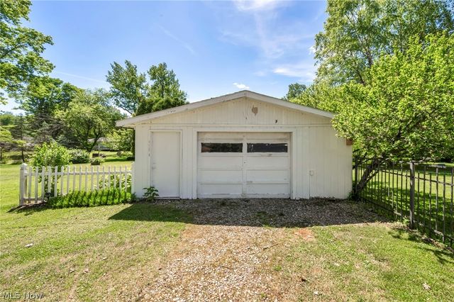 4005 Selnik Road, Kent, OH 44240