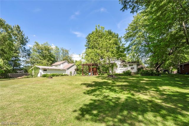 4005 Selnik Road, Kent, OH 44240