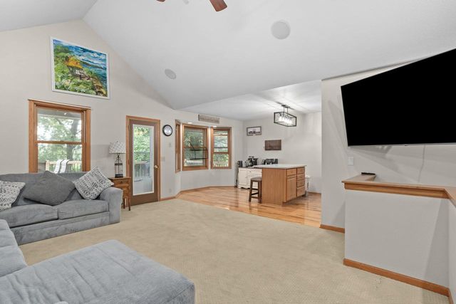 1000 Whitetail Drive, Fort Atkinson, WI 53538