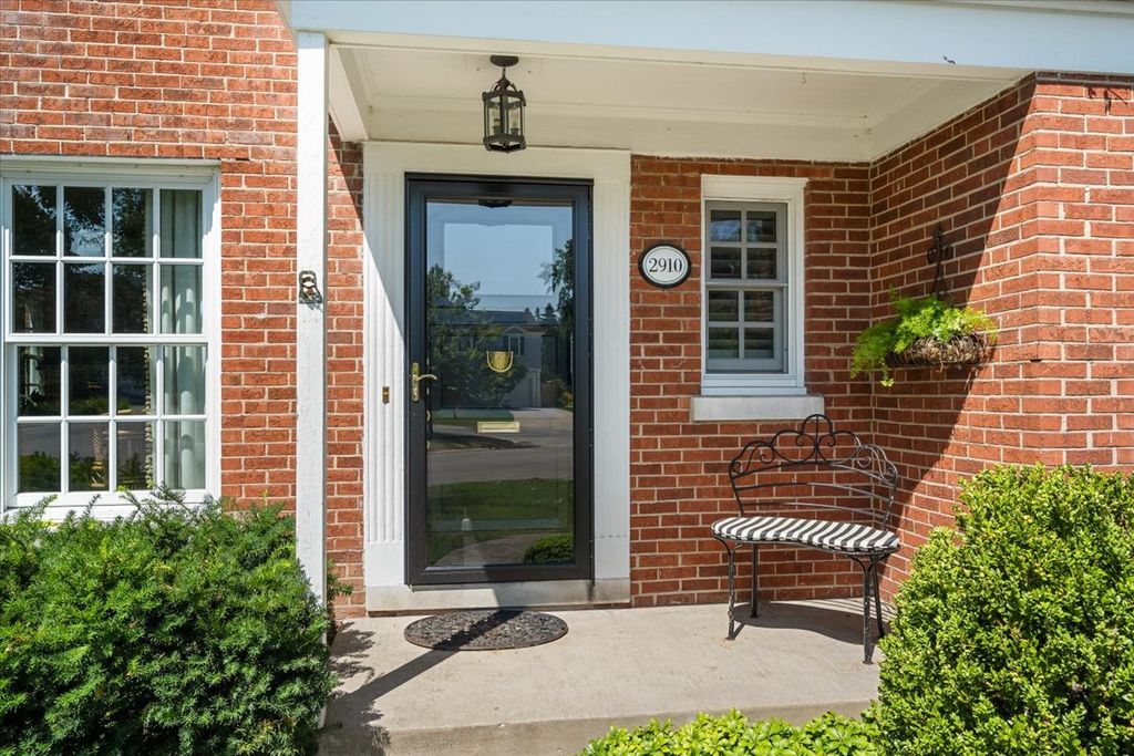 2910 Orchard Lane, Wilmette, IL 60091 — photo 2