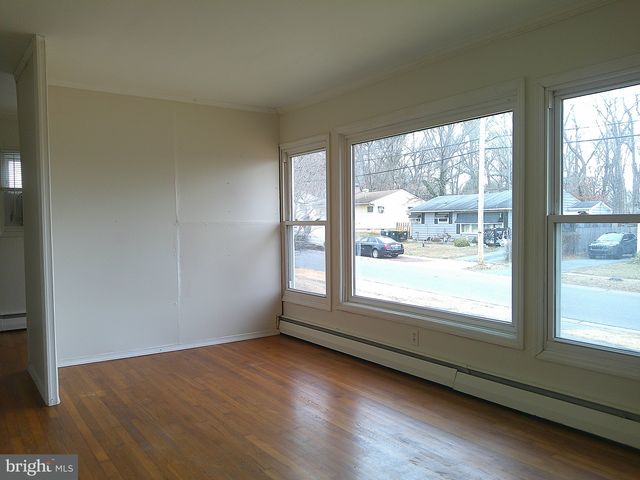 2402 OWEN DR, Wilmington, DE 19808