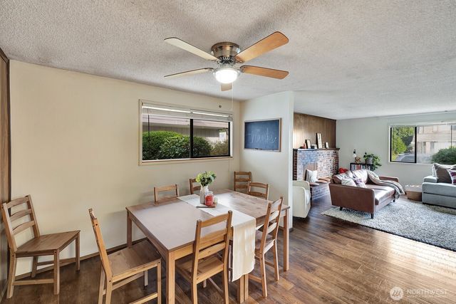 101 147th Ave SE, Bellevue, WA 98007