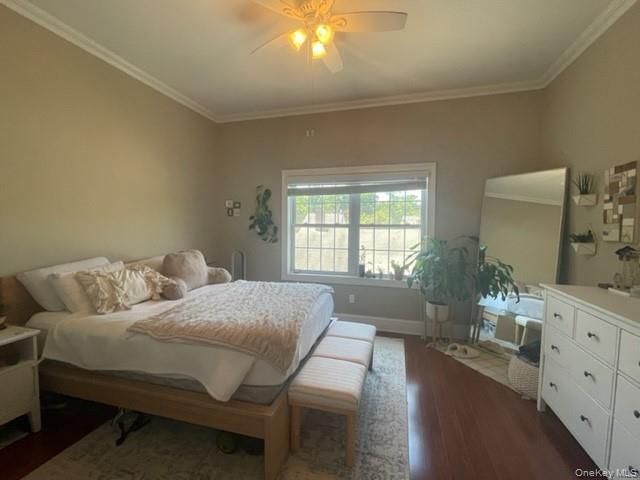 41 Green Street 2D, Huntington, NY 11743