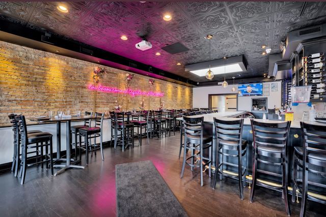 6906 Windsor Avenue, Berwyn, IL 60402