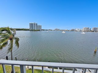 16546 NE 26th Ave 4B, North Miami Beach, FL 33160