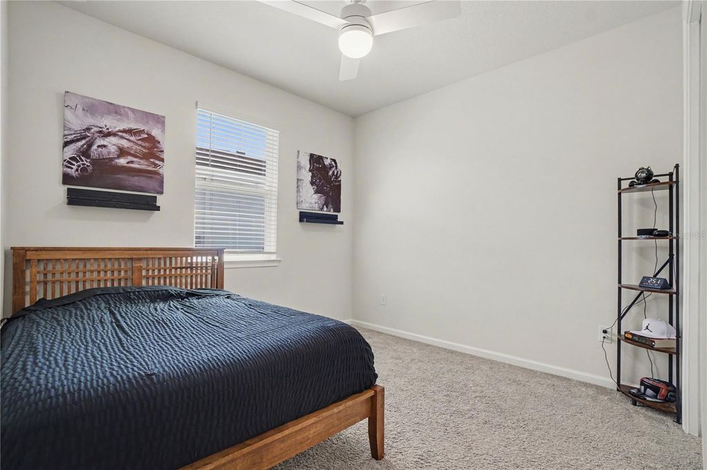 Image 19 of property listing at 18065 GRAND PROSPERITY DRIVE, Venice, FL 34293