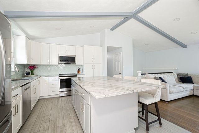 219 Prospect St, Shrewsbury, MA 01545