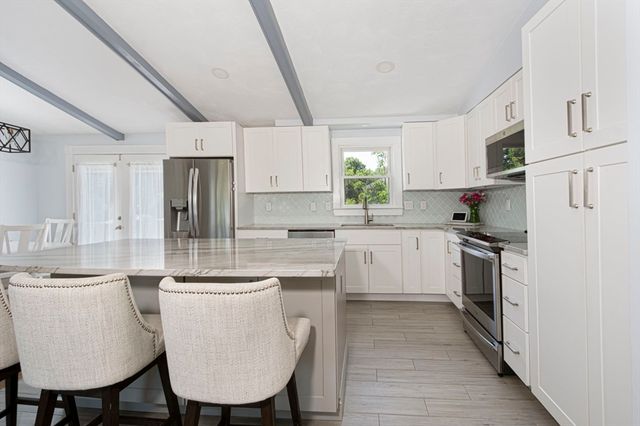219 Prospect St, Shrewsbury, MA 01545