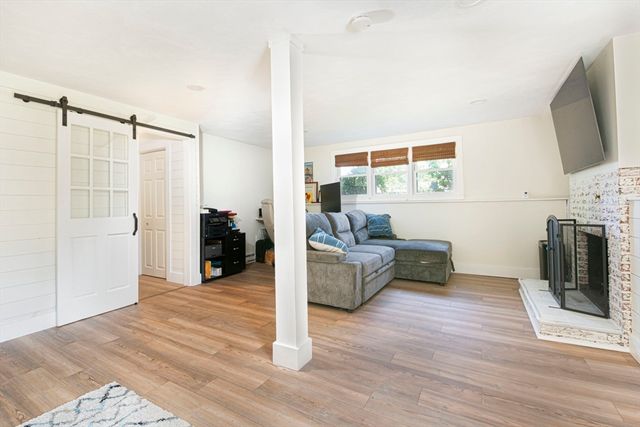 219 Prospect St, Shrewsbury, MA 01545