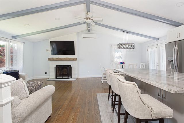 219 Prospect St, Shrewsbury, MA 01545