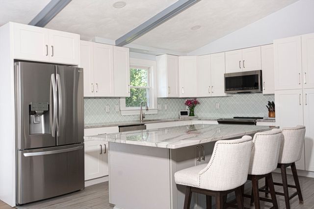219 Prospect St, Shrewsbury, MA 01545