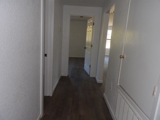 2403 Chatham St, Marshall, TX 75670