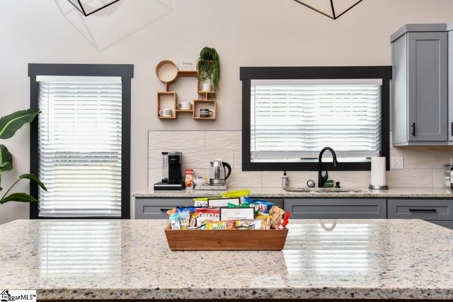 71 Dorsey Avenue, Greenville, SC 29611