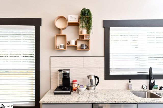 71 Dorsey Avenue, Greenville, SC 29611