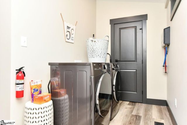 71 Dorsey Avenue, Greenville, SC 29611