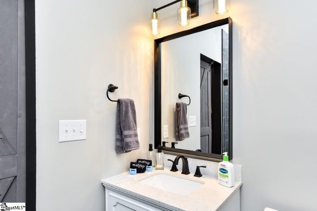 71 Dorsey Avenue, Greenville, SC 29611