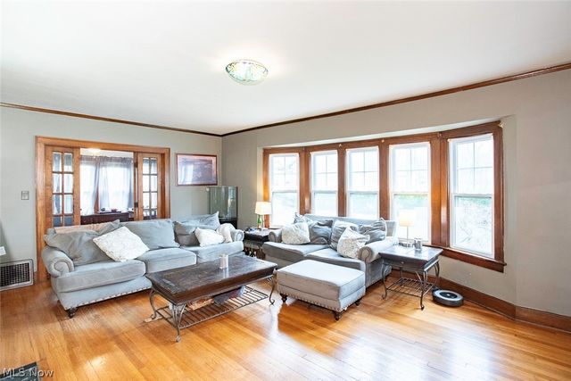 652 Parkway Boulevard, Norton, OH 44203