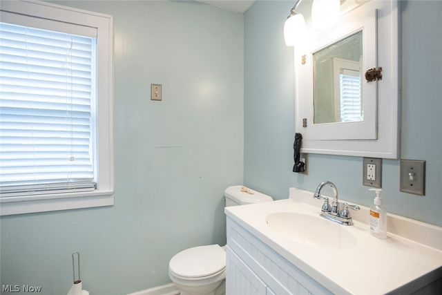 652 Parkway Boulevard, Norton, OH 44203