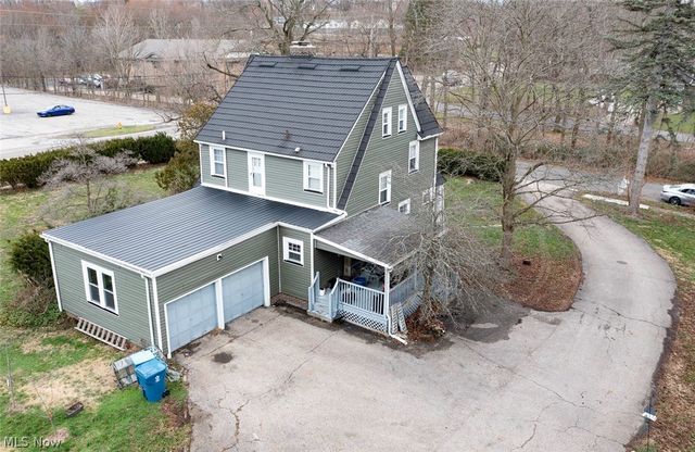 652 Parkway Boulevard, Norton, OH 44203