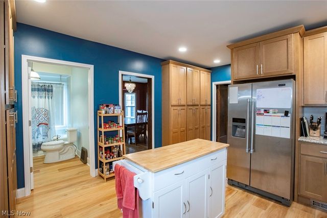 652 Parkway Boulevard, Norton, OH 44203