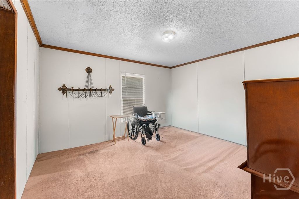 Image 15 of property listing at 121 Burnt Tree Drive, Guyton, GA 31312