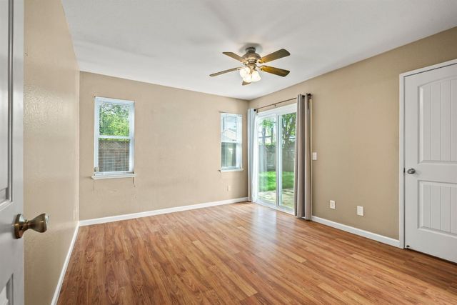 2911 Twin Creeks Ln, Rocklin, CA 95677