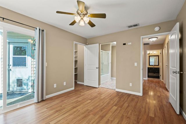 2911 Twin Creeks Ln, Rocklin, CA 95677