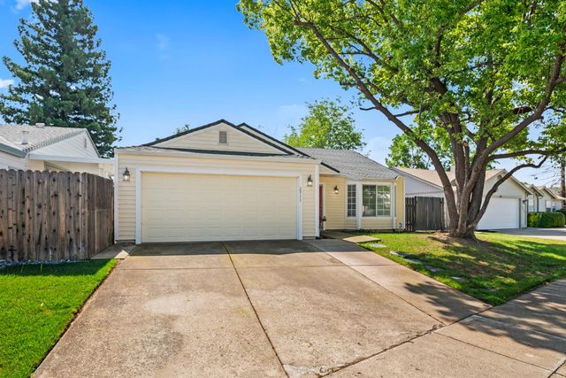 2911 Twin Creeks Ln, Rocklin, CA 95677