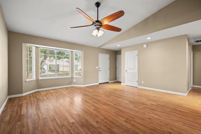 2911 Twin Creeks Ln, Rocklin, CA 95677