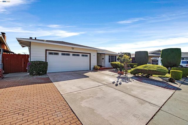 2444 Douglas St, Union City, CA 94587