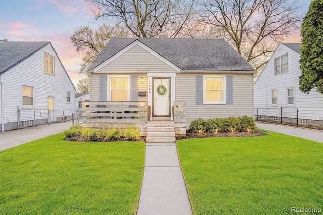 1844 Haynes Street, Birmingham, MI 48009