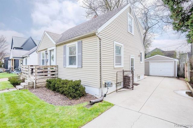 1844 Haynes Street, Birmingham, MI 48009